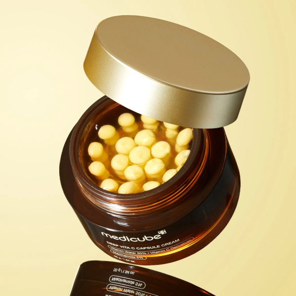 Medicube Deep Vita C Capsule Cream (11)-600x600